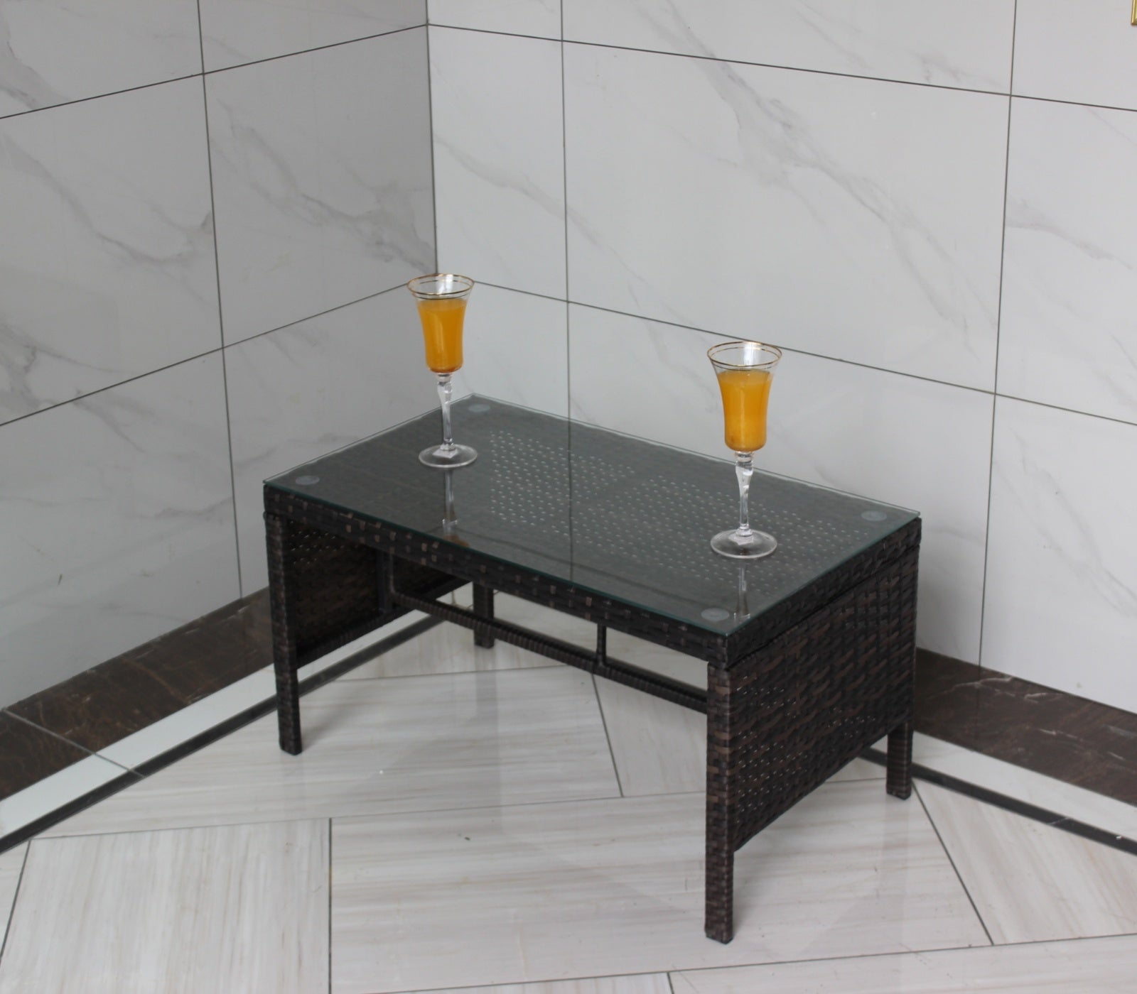 Outdoor Patio Furniture 1 Coffee Table With Clear Tempered Glass