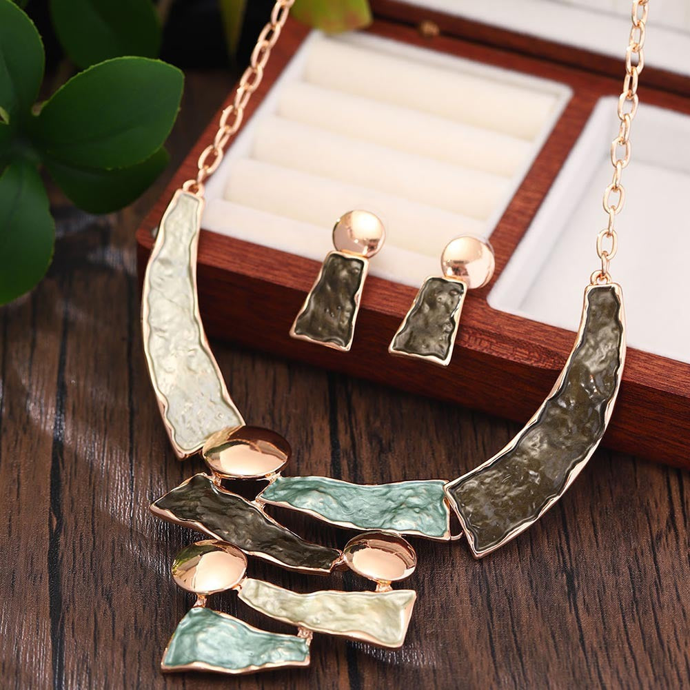 Female Colored Oil Geometric Irregular Earnail Necklace Set