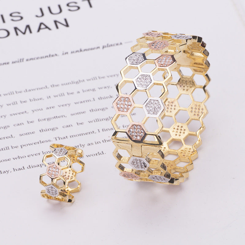 Honeycomb Diamond Bracelet Co-built Love Nest Ring