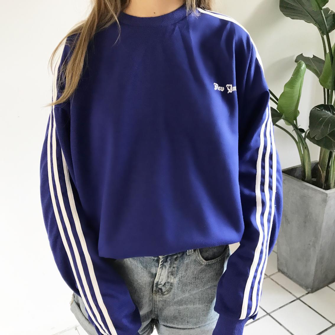 Loose long-sleeved sweatshirt with pullover letters